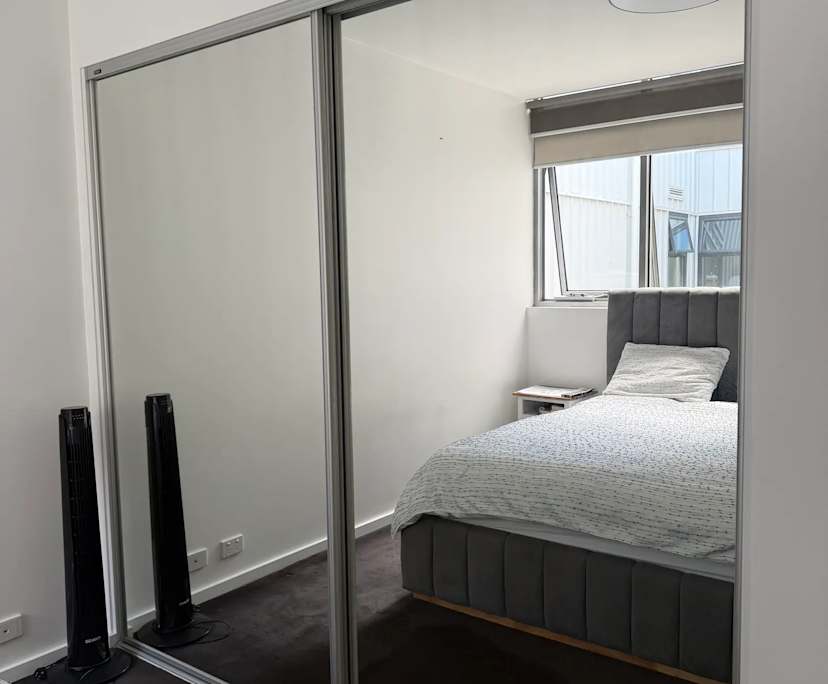 Furnished room in a flatshare