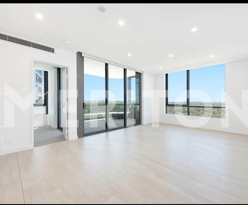 Unfurnished room in a flatshare