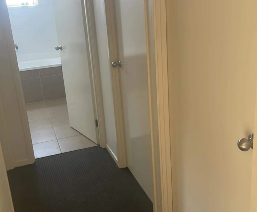 Room for Rent in Brendale, Brisbane 200, Unfurnis...