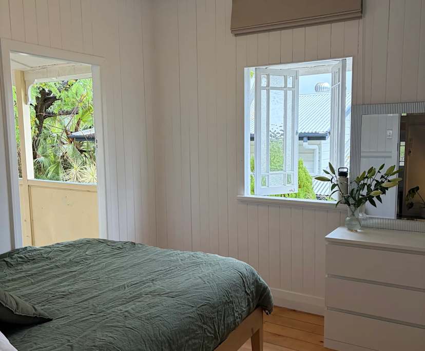 Room in a share house