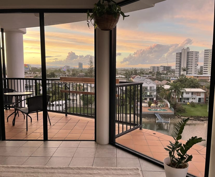 $550, 1-bed, 1 bathroom, Surfers Paradise QLD 4217