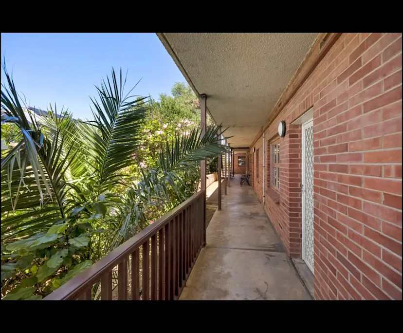 Whole property with 2 rooms for rent