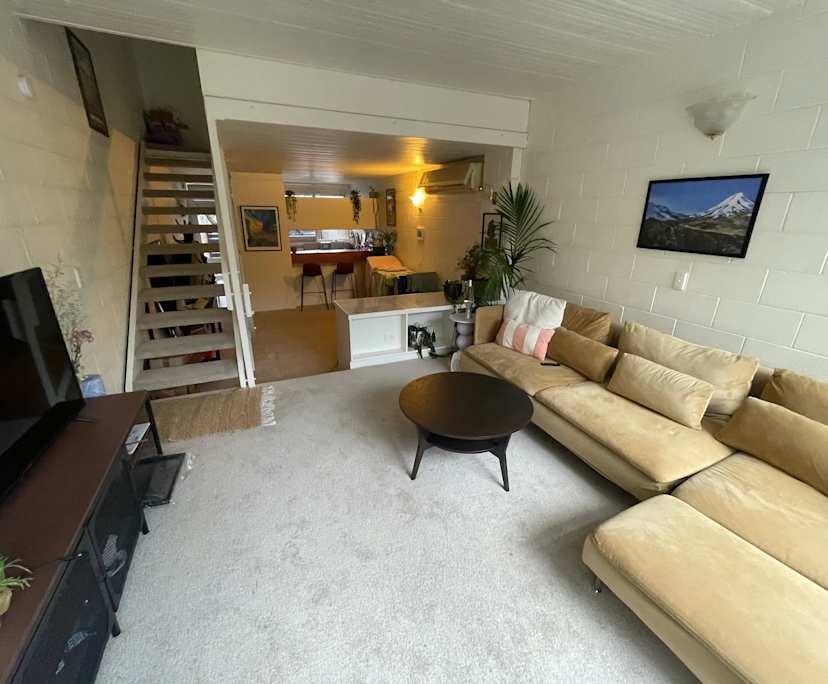Whole property with 2 rooms for rent