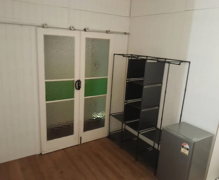 $275, Share-house, 4 bathrooms, West Mackay QLD 4740