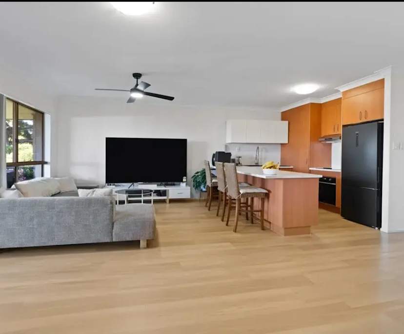 Whole property with 2 rooms for rent