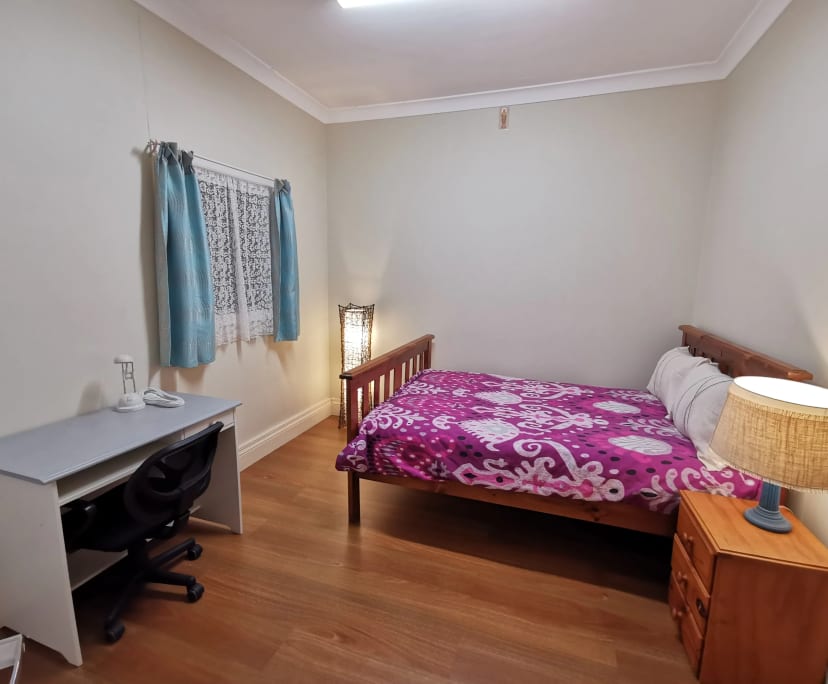 $230, Share-house, 3 bathrooms, Harristown QLD 4350