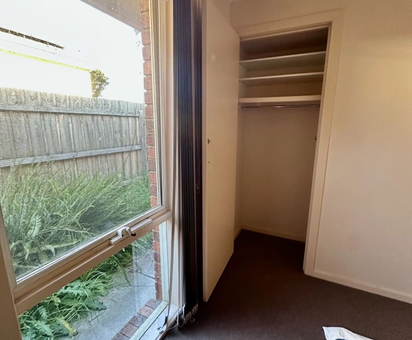 Room in a share house