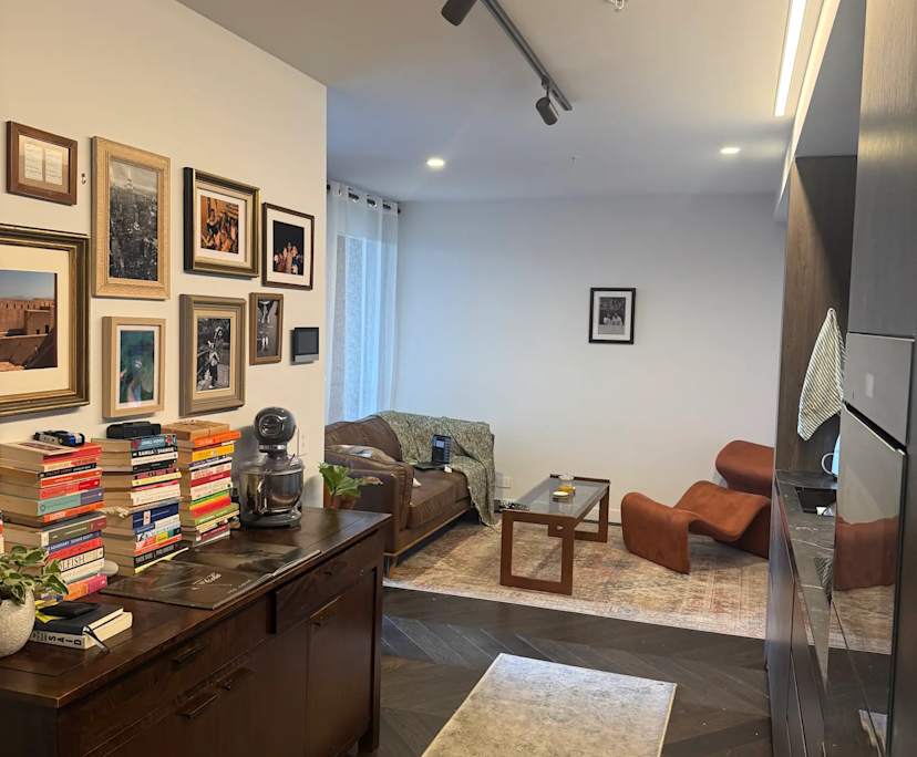 Unfurnished room in a flatshare