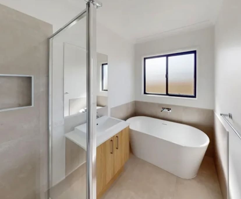 Unfurnished room in a share house