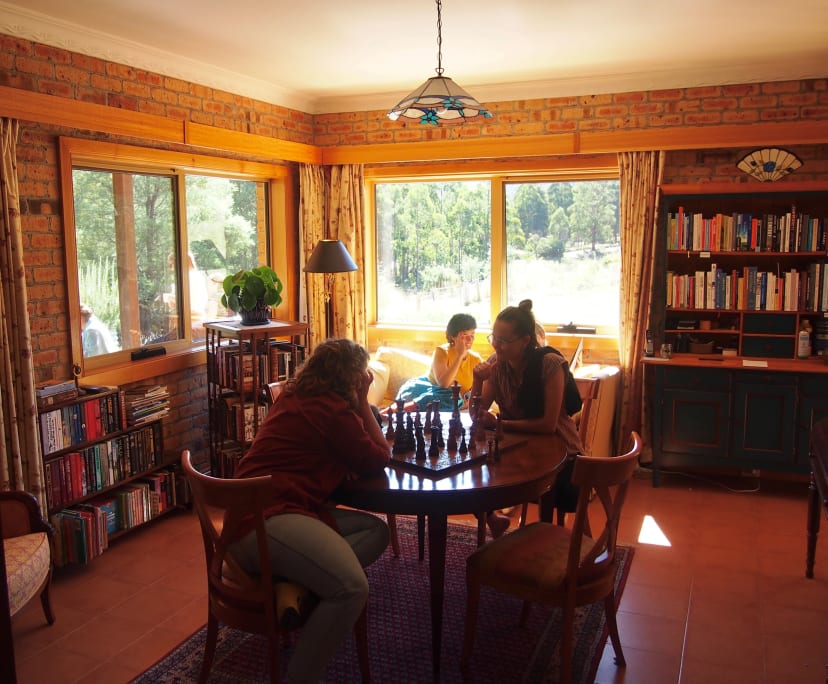 Room in a share house