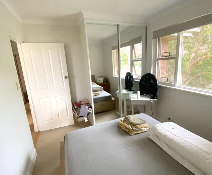 Furnished room in a flatshare