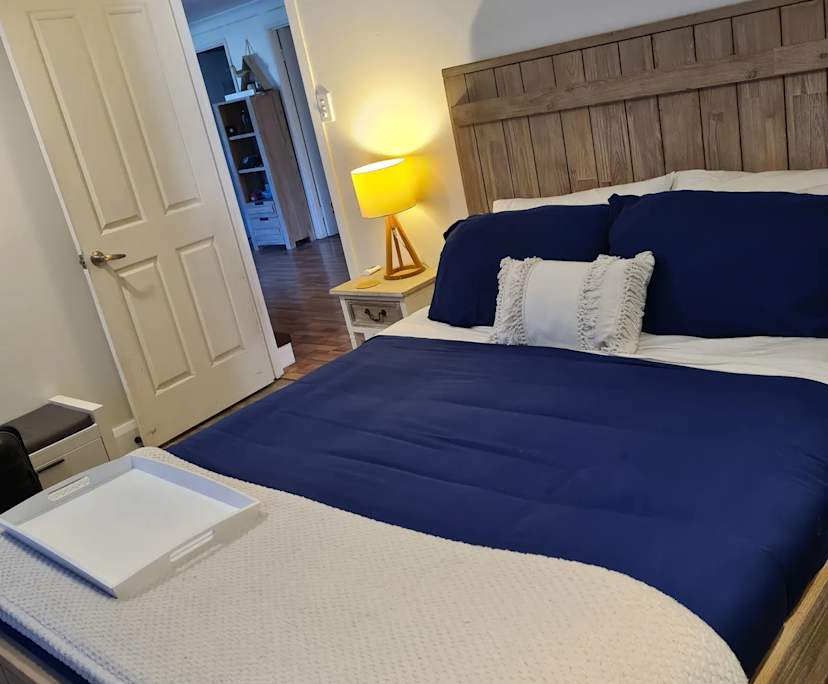 Furnished room with own bathroom