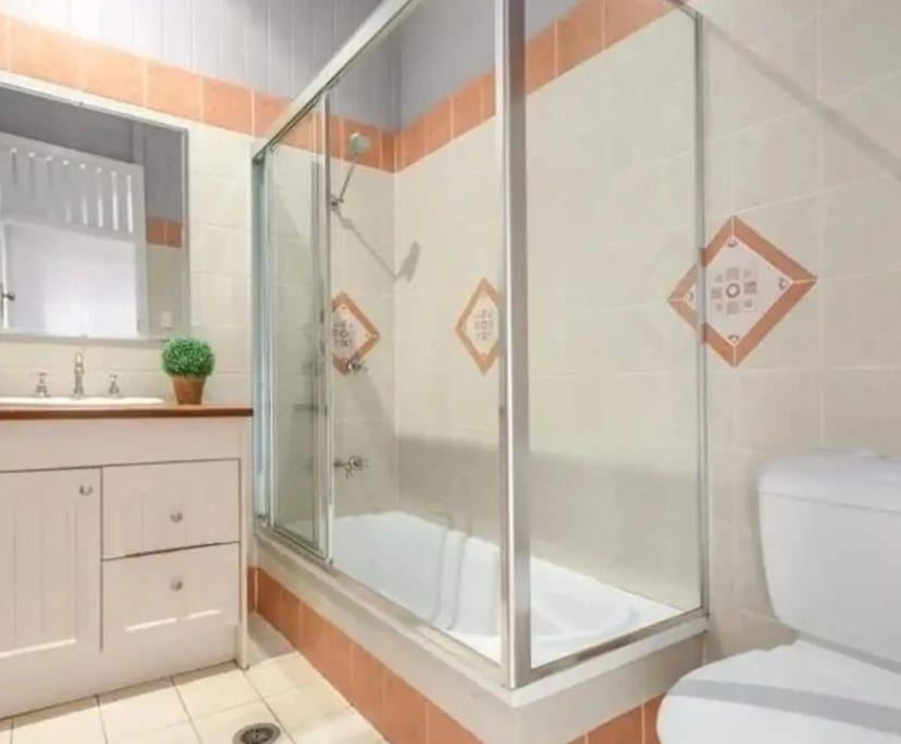 $250, Share-house, 3 bathrooms, Kedron QLD 4031