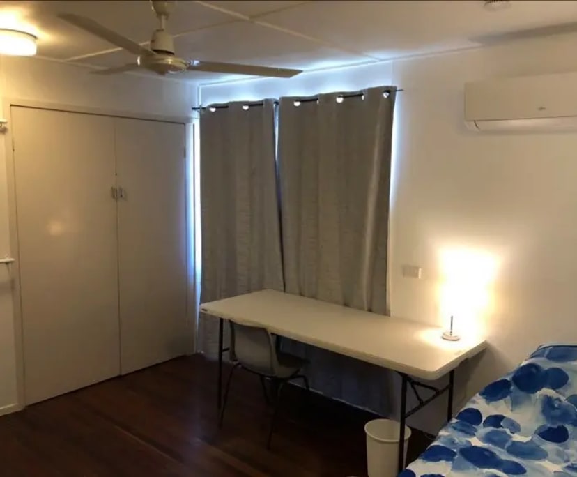 Furnished room in a share house