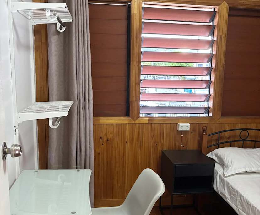 $240, Share-house, 5 bathrooms, Parramatta Park QLD 4870