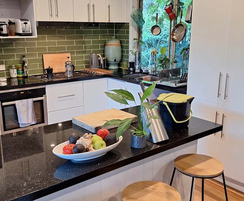 $280, Share-house, 3 bathrooms, Banora Point NSW 2486