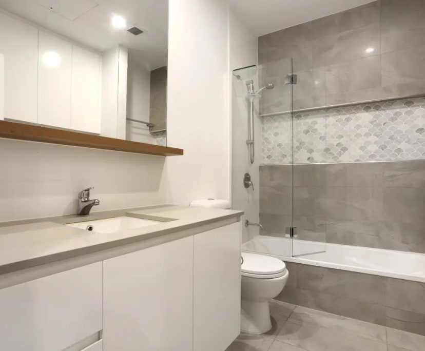 Furnished room in a share house