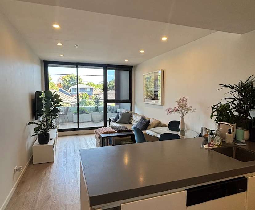 Furnished room with own bathroom