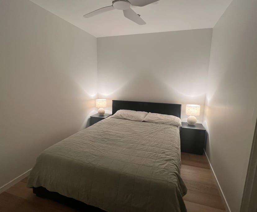 Furnished room in a flatshare