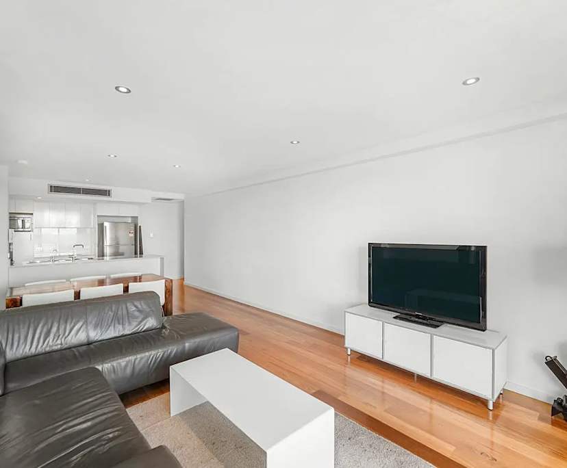 $830, Whole-property, 2 bathrooms, Perth WA 6004