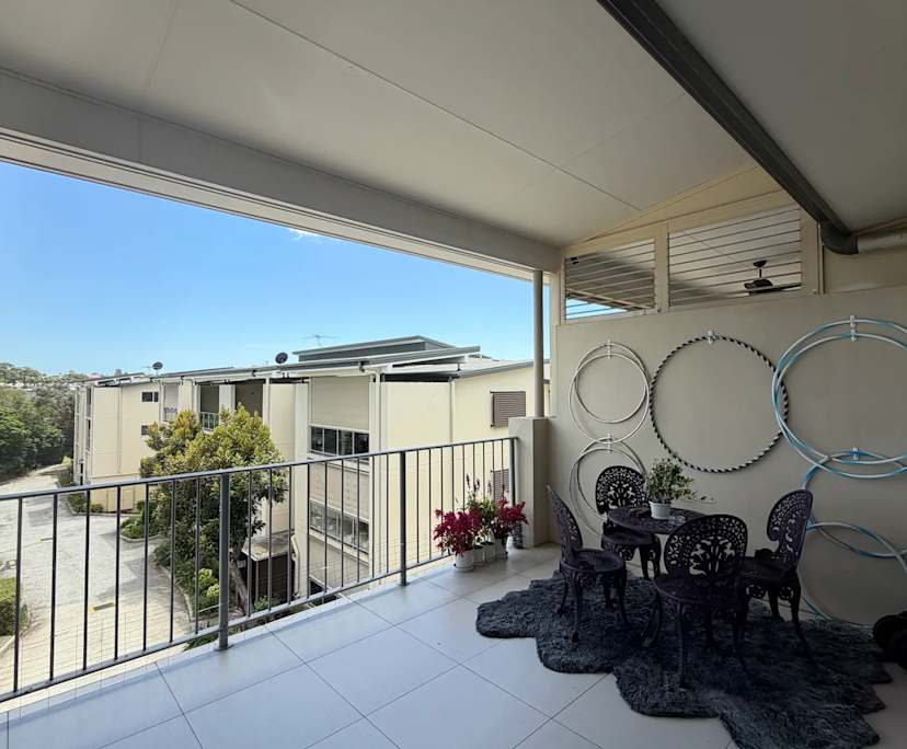 Unfurnished room with ensuite in a flatshare