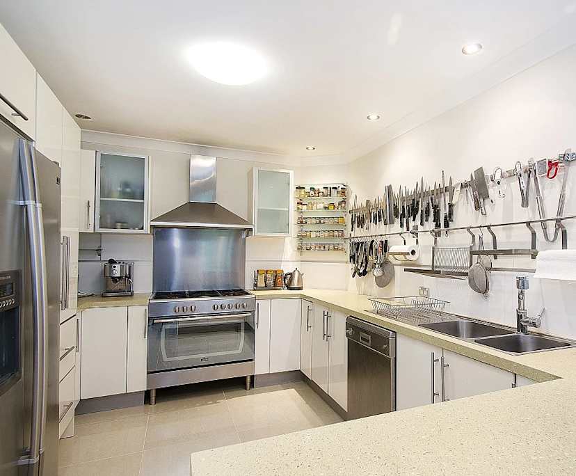 $300, Share-house, 4 bathrooms, Ashmore QLD 4214