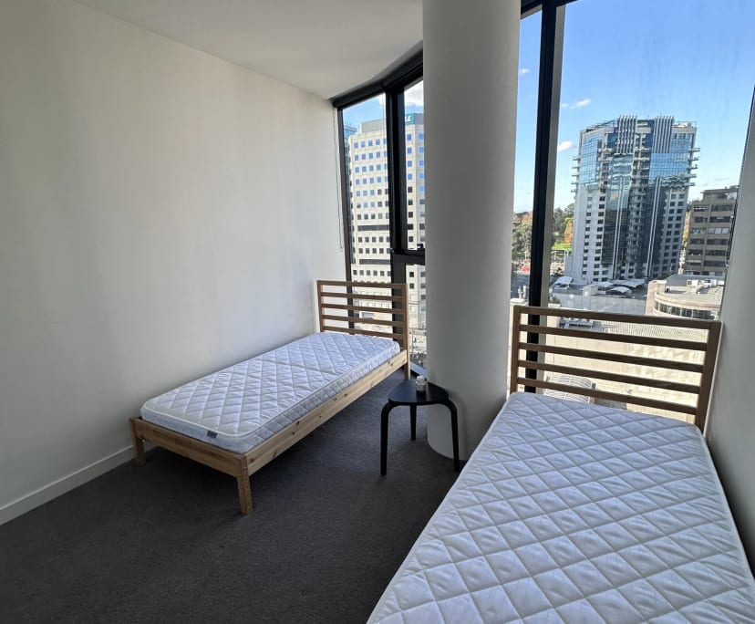 Furnished room in a flatshare