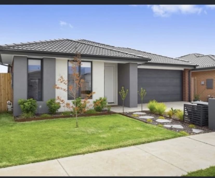 $175, Share-house, 4 bathrooms, Armstrong Creek VIC 3217