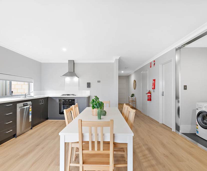 $350, Share-house, 6 bathrooms, Golden Bay WA 6174