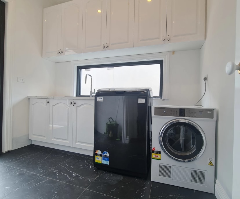 $300, Share-house, 6 bathrooms, Glen Waverley VIC 3150