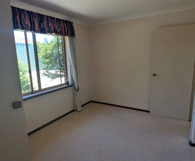 Unfurnished room in a share house