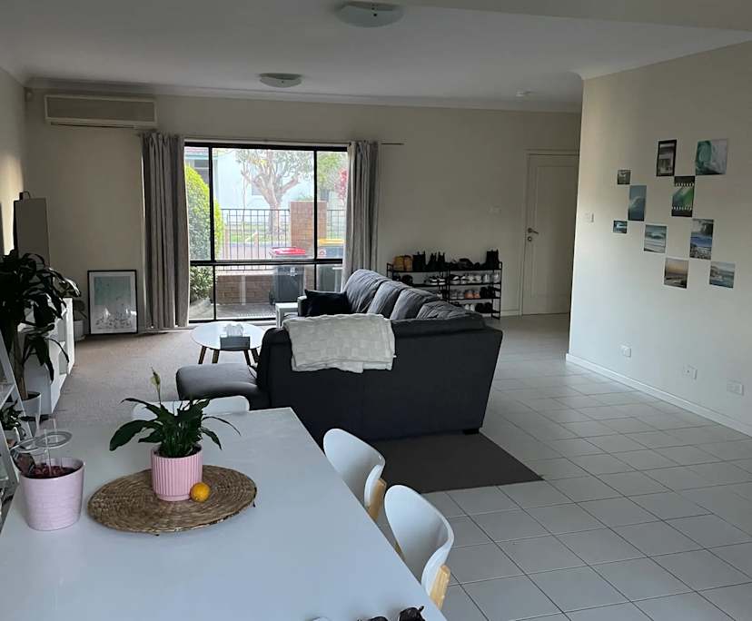 Unfurnished room in a share house