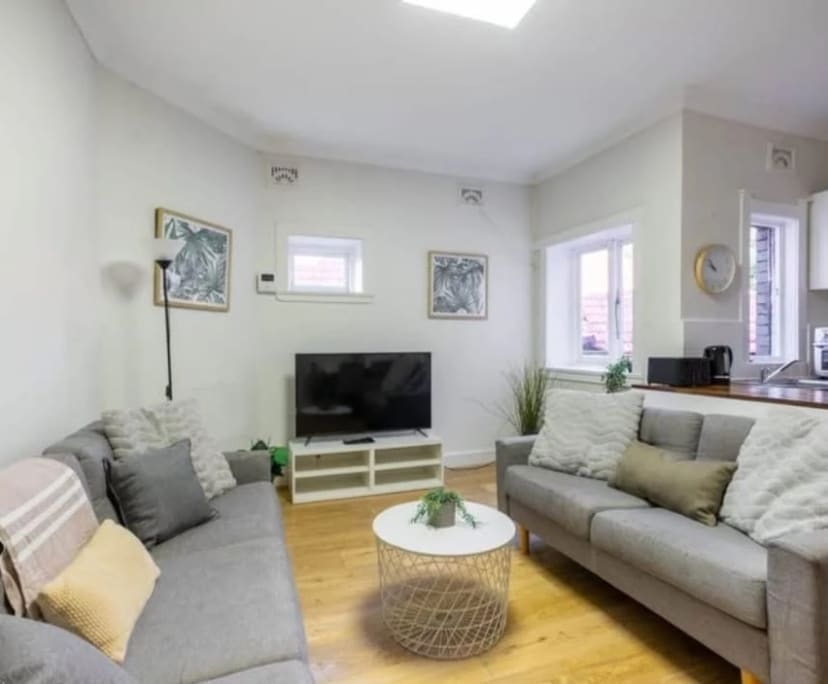 Whole property with 4 rooms for rent
