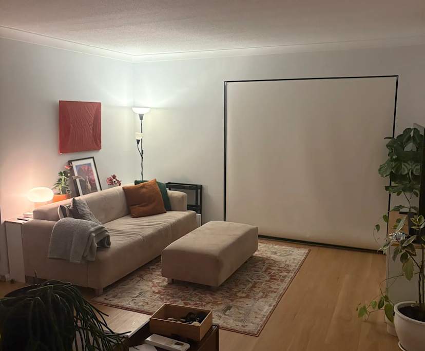 Unfurnished room with own bathroom