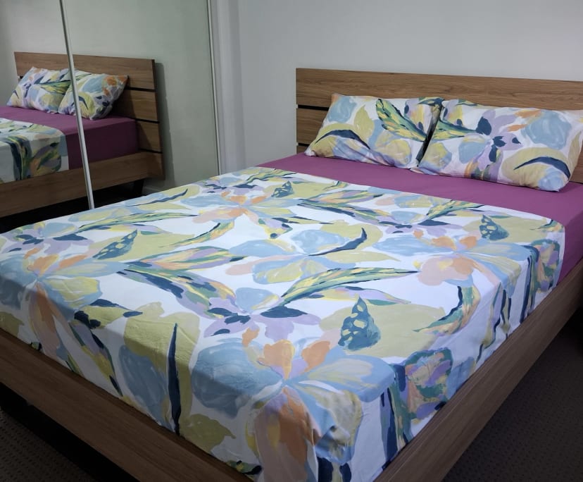 $330, Share-house, 3 bathrooms, Indooroopilly QLD 4068