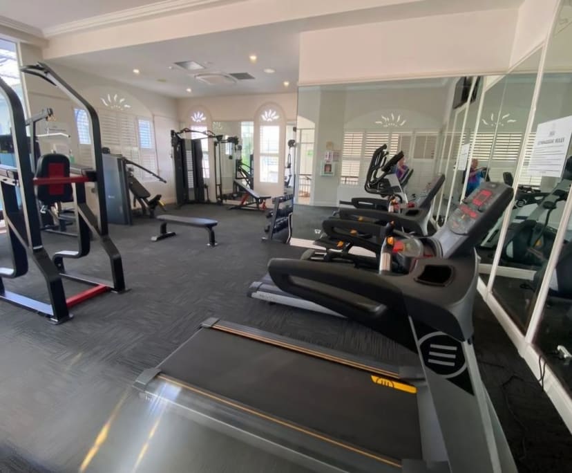 $880, 1-bed, 1 bathroom, Broadbeach QLD 4218