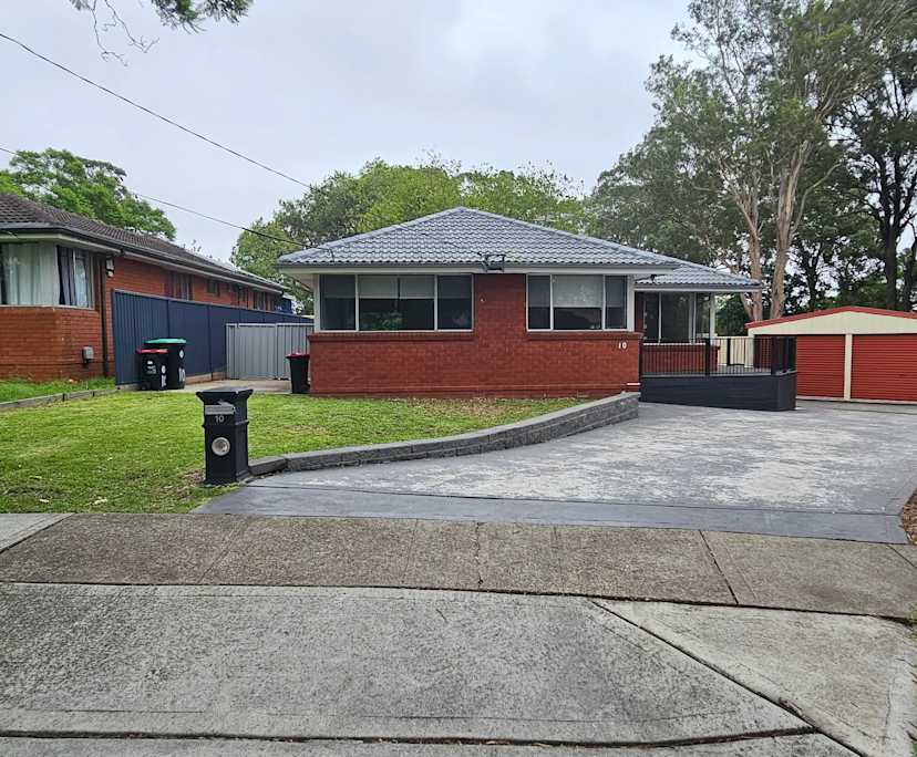 $850, Whole-property, 3 bathrooms, Toongabbie NSW 2146