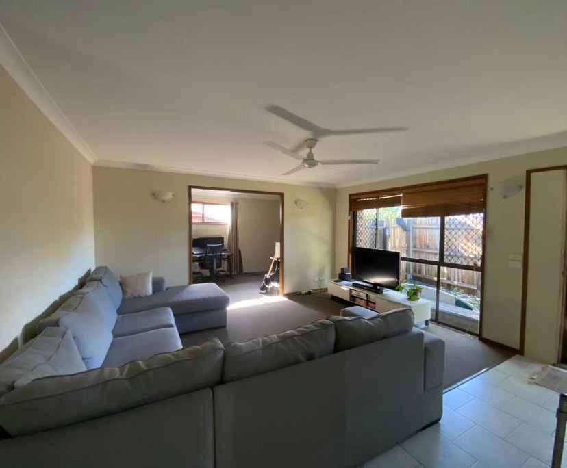 Room for Rent in Ashmore, Gold Coast 230, Unfurni...
