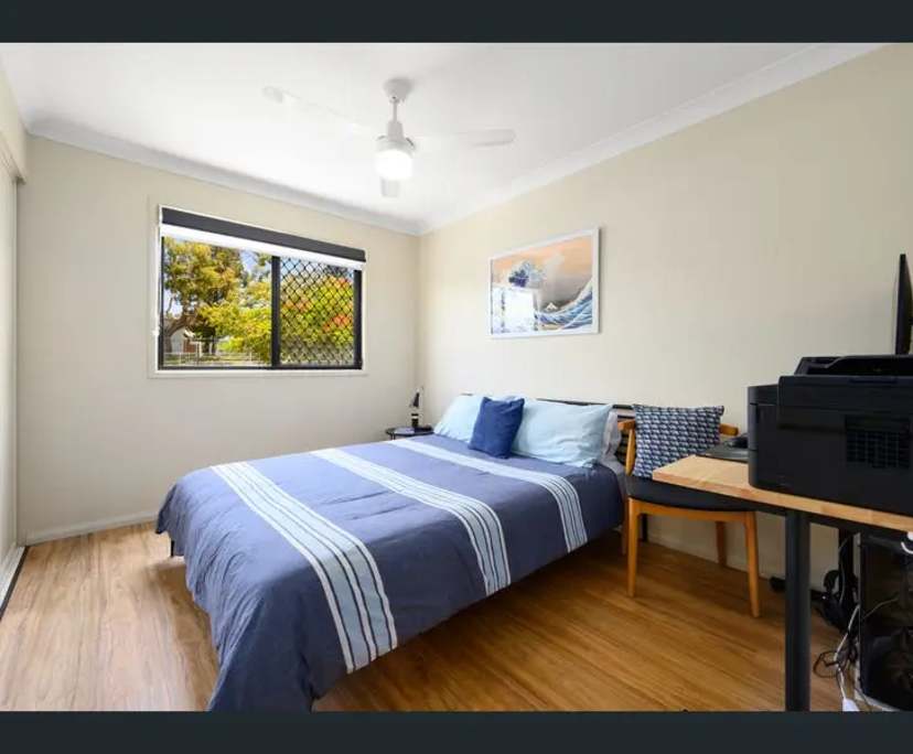 Furnished room in a share house