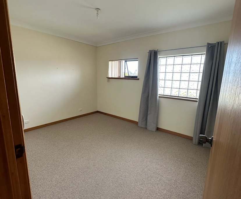 Unfurnished room in a share house