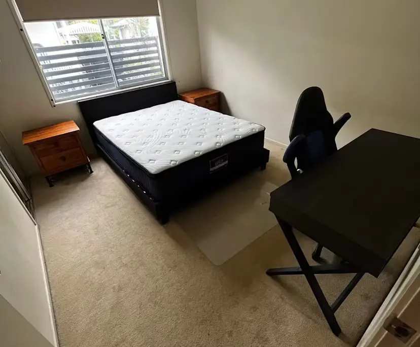 Unfurnished room in a share house