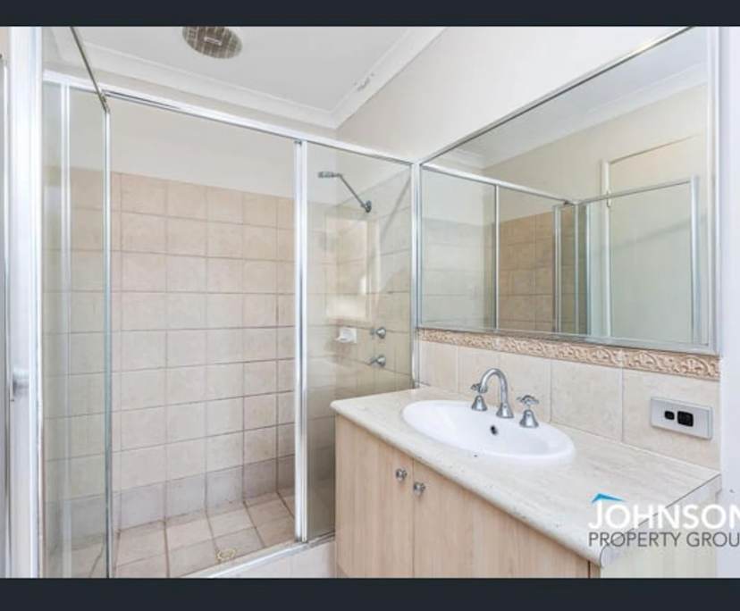 $230, Share-house, 3 bathrooms, Saint James WA 6102