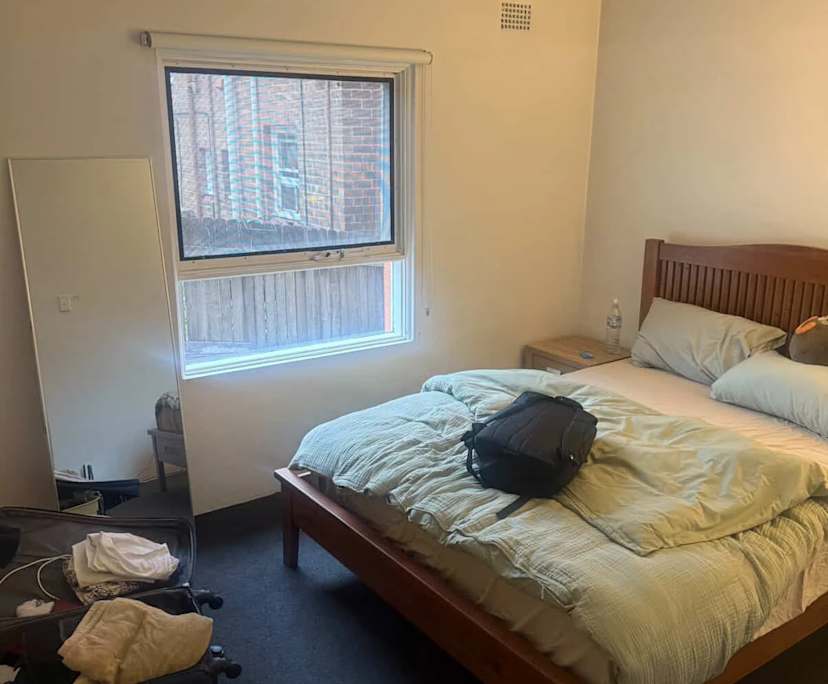 Furnished room in a flatshare