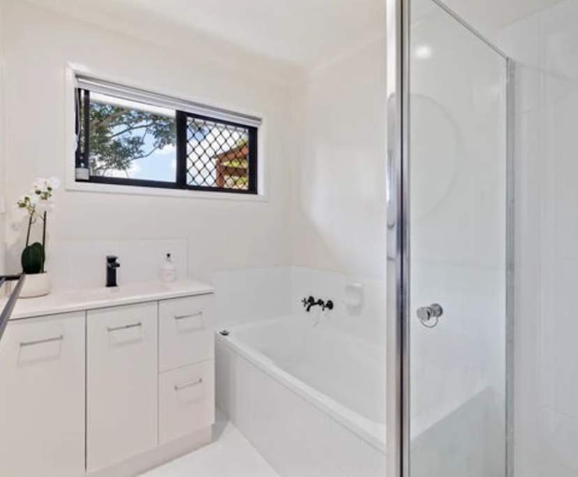 Unfurnished room in a share house