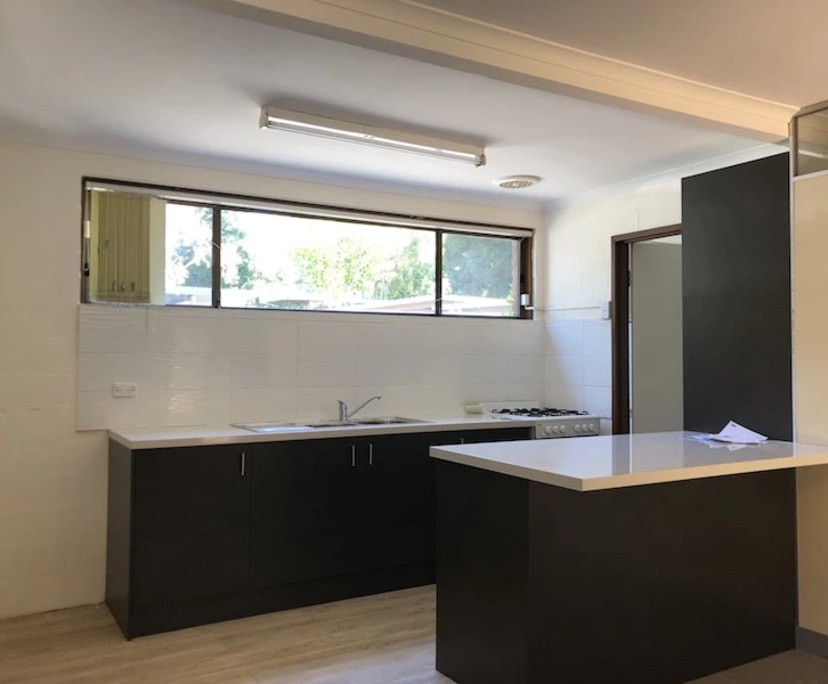 Whole property with 3 rooms for rent