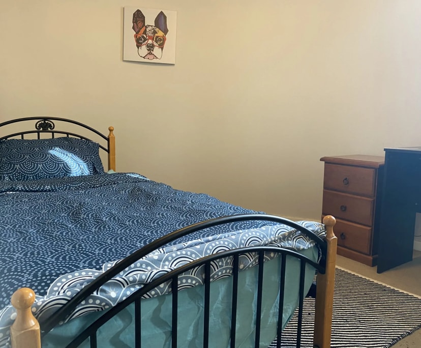 Furnished room in a flatshare