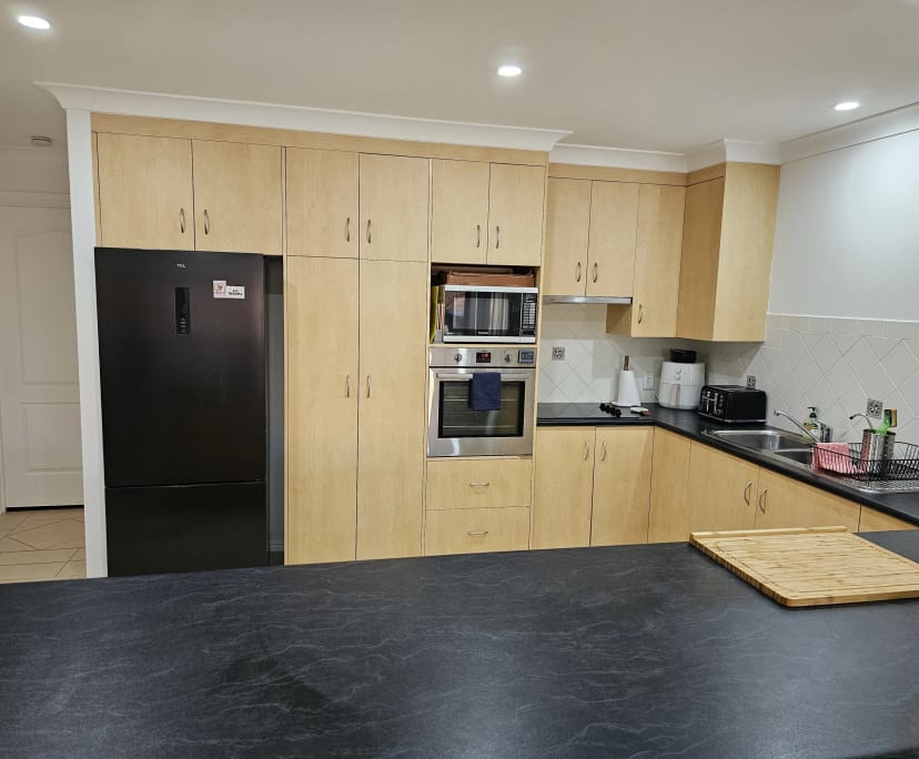 $300, Share-house, 4 bathrooms, Norman Gardens QLD 4701