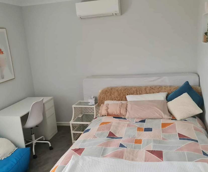 Furnished room with own bathroom