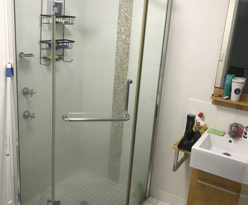 $300, Flatshare, 3 bathrooms, Clifton Beach QLD 4879