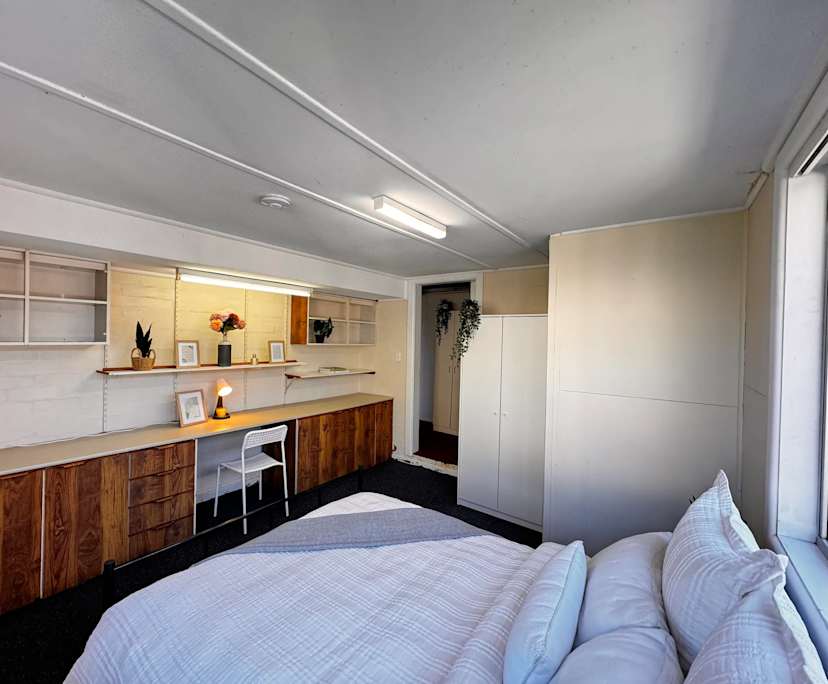 propertyImage